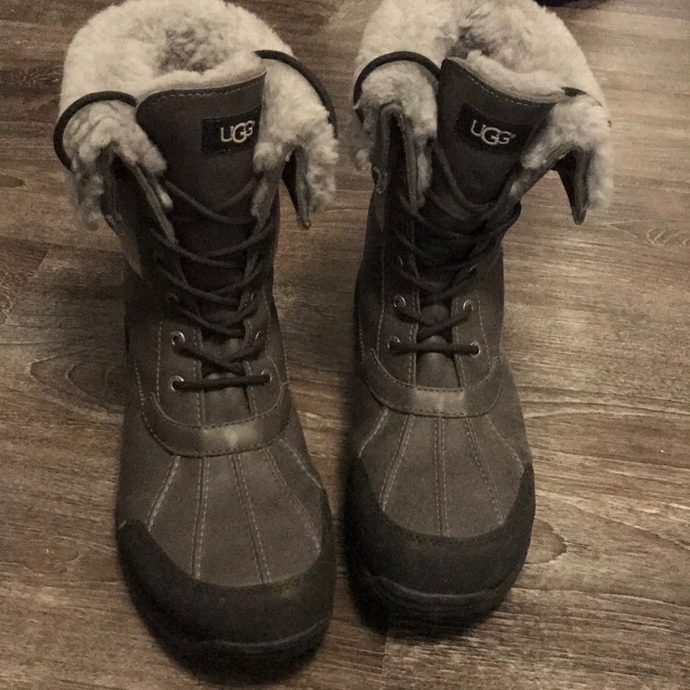 Men’s Ugg snow boots